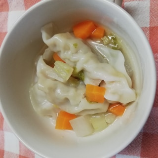 簡単♪市販ギョウザの中華スープ